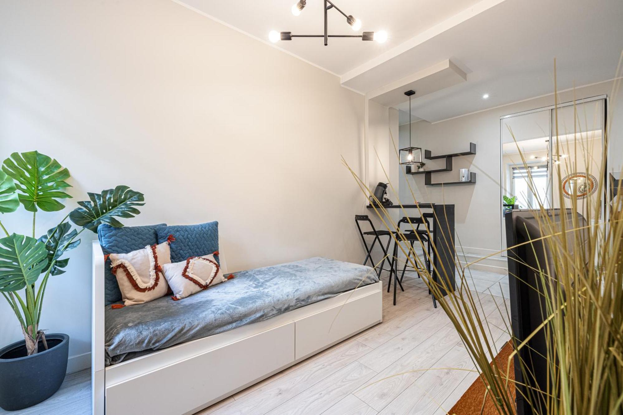 Apartment Le Grand Jean - Pres Gare Et Tram - Supermarches - Wifi - 3 Person